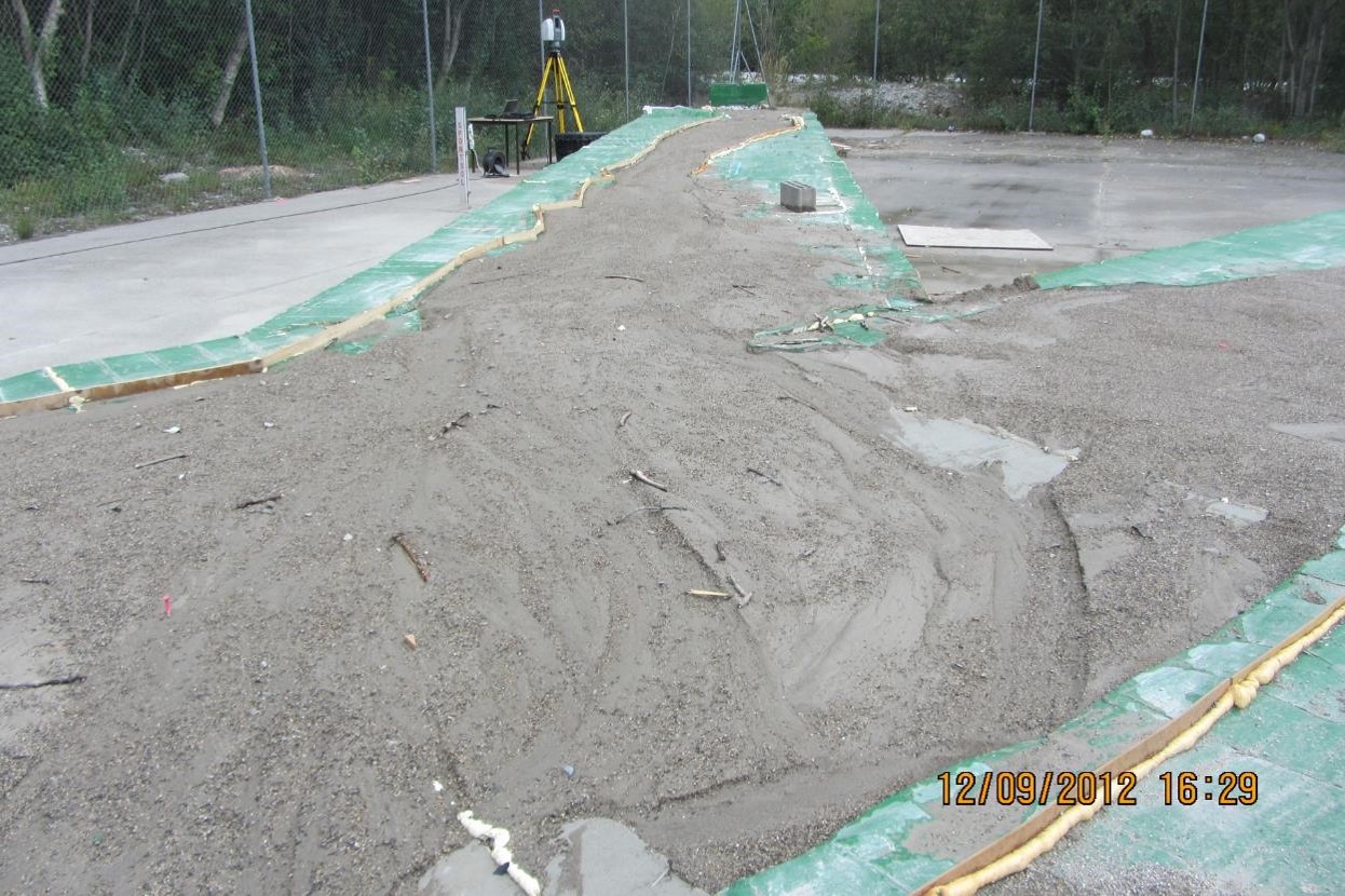 Relevé topographique de l'évolution du lit modélisé à la confluence de l'Arigéol et de la Bléone (HEIG-VD)