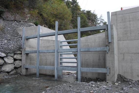 Barrage filtrant pour la protection contre les crues de la Fare